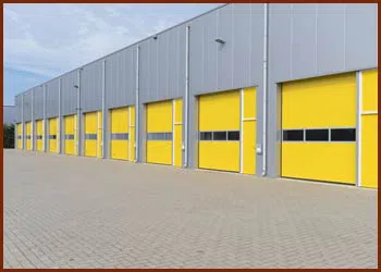 5 Star Garage Doors Chicago, IL 773-423-2043 - cont-gdr-custom-door-t-14-07m